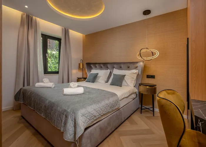 Old Viewpoint By Dubrovnikview *